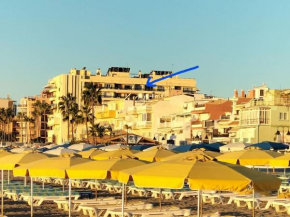 APARTAMENTO 1ª LINEA PLAYA GARAJE PISCINAS TERRAZA, Torremolinos